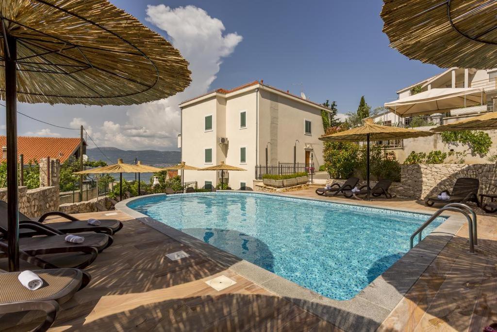 Apartment Carica Слатине Экстерьер фото