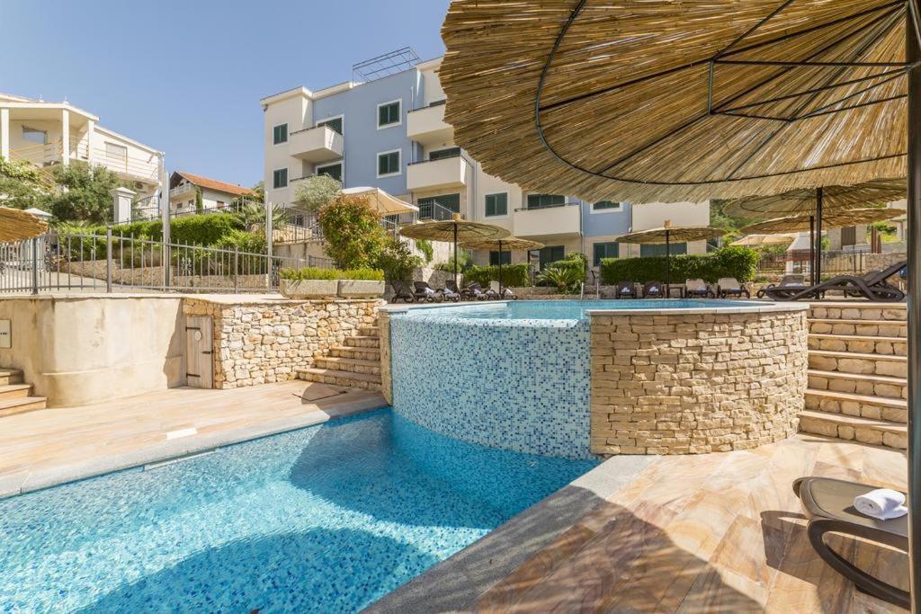 Apartment Carica Слатине Экстерьер фото
